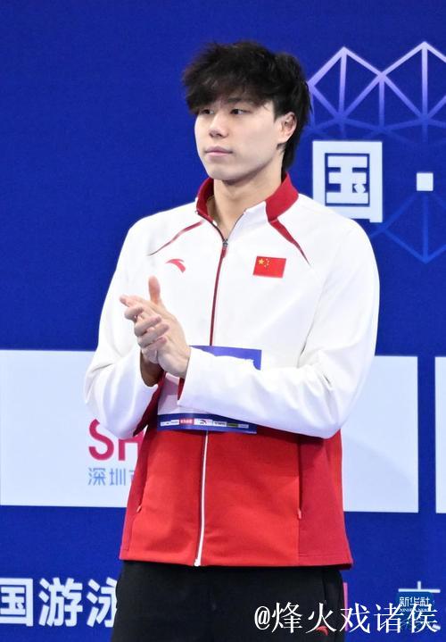 游泳世锦赛:覃海洋勇夺男子50米蛙泳铜牌 游泳世锦赛:覃海洋勇夺男子50米蛙泳铜牌