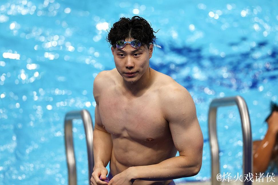 游泳世锦赛:覃海洋勇夺男子50米蛙泳铜牌 游泳世锦赛:覃海洋勇夺男子50米蛙泳铜牌