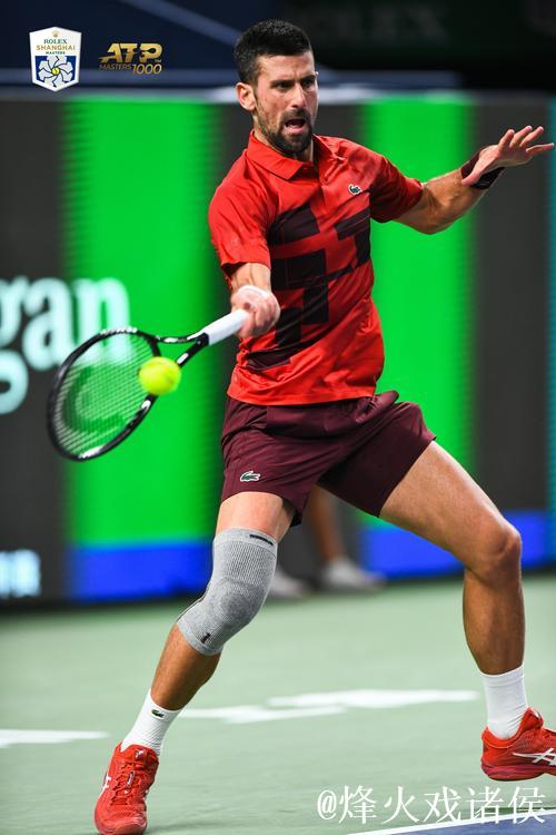 上海大师赛:德约科维奇鏖战三盘晋级八强 上海大师赛:德约科维奇鏖战三盘晋级八强